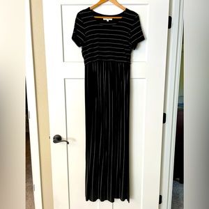 Maternity/Nursing Friendly Dress, Medium